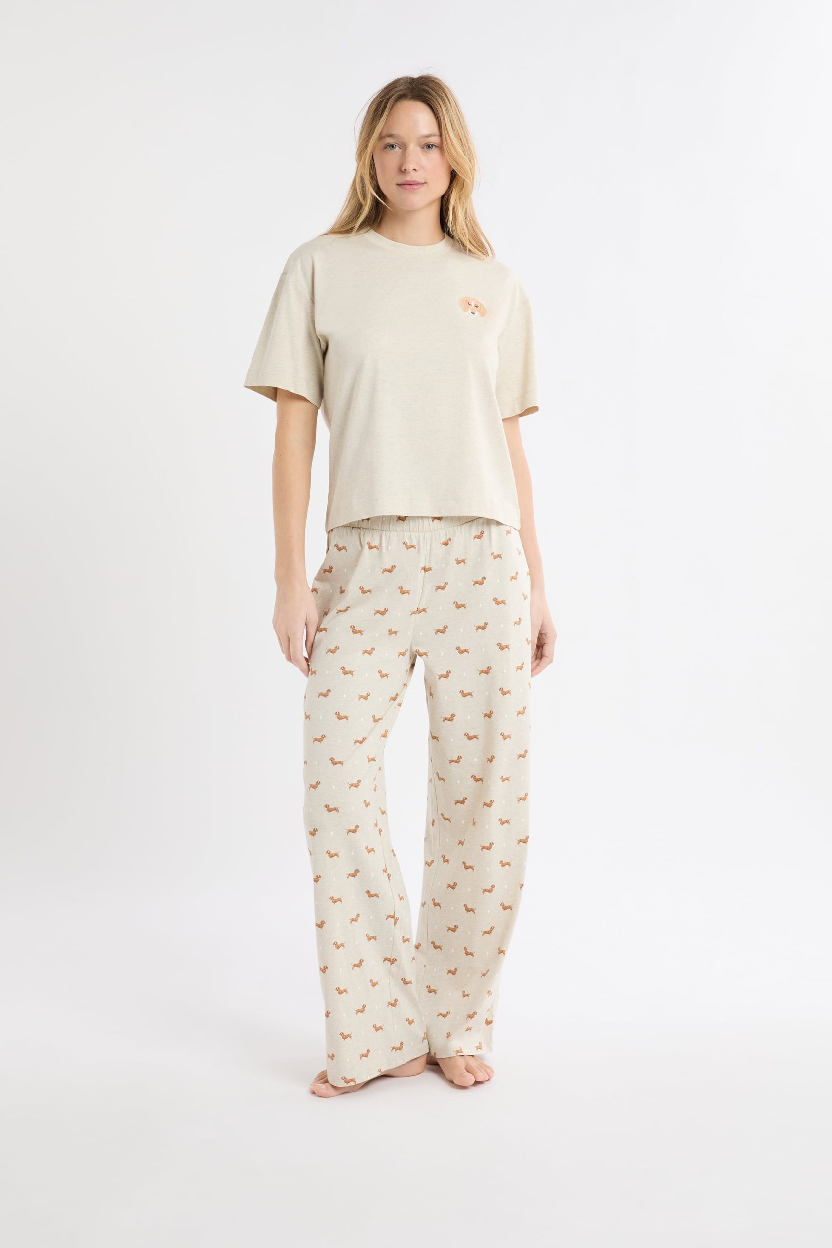 etam-pizamy-750skq.jpg Piżama 2 częściowa z motywem jamników HUG BEIGE ETAM - obrazek 1
