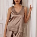 Jedwabna piżama damska SILK MOON taupe top i szorty z jedwabiu naturalnegodo spania