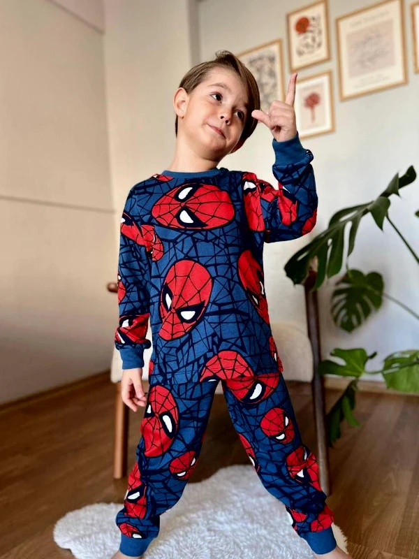 pizama-dla-chlopca-130dml.webp Piżama Chłopięca z Bawełny w kolorze granatowym z motywem SPIDERMAN Fifi Sklep - obrazek 1