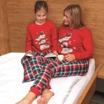 671/348 Snowman Piżama damska świąteczna Cornette czerwony