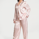 Victoria's Secret Satynowa piżama z długim rękawem Iconic Stripe Victoria's Secret PL